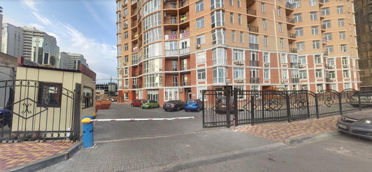 Family Apartments Aquamarine Of Arcadia オデッサ エクステリア 写真